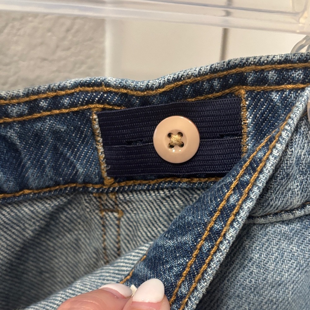 NWT Pilcro Small/Petite Relaxed Jeans with Rolled Hem - Picture 11 of 11